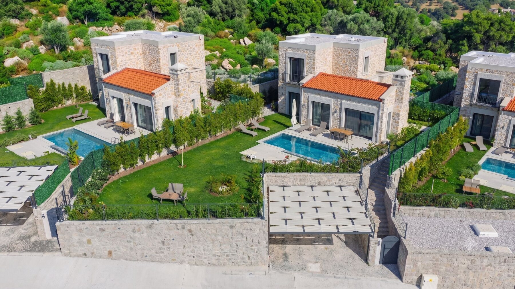 Müskebi Hill taş villalar kuşbakışı